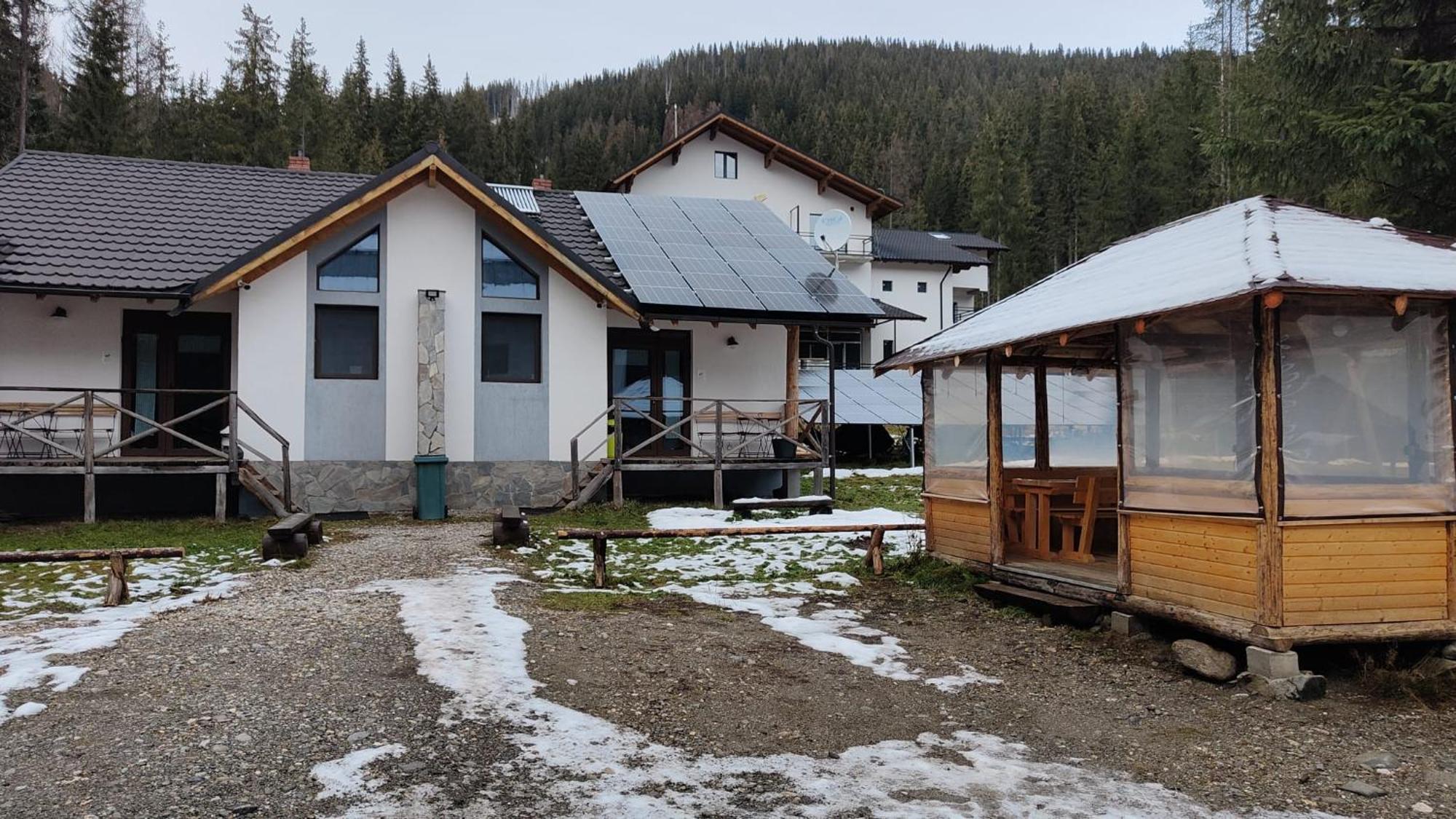 וויניאסה Complex Transalpina Lac מראה חיצוני תמונה