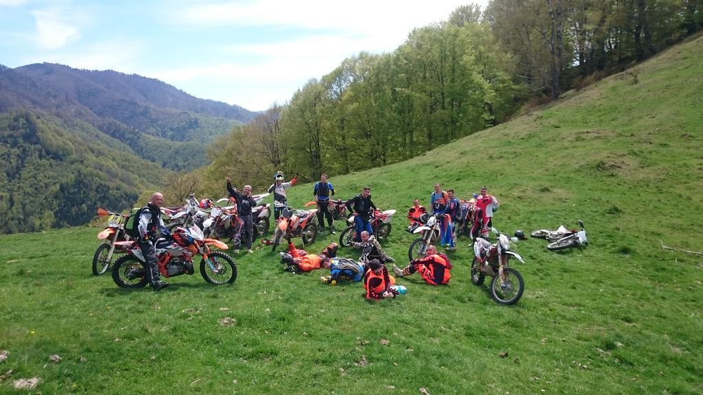 וויניאסה Complex Transalpina Lac מראה חיצוני תמונה