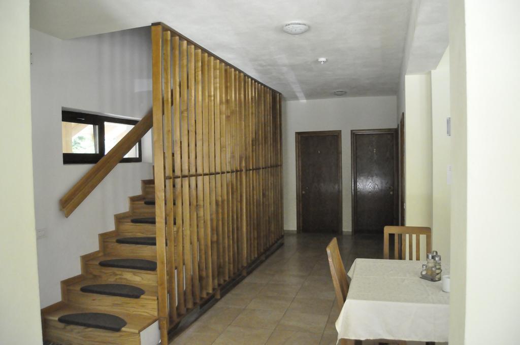 וויניאסה Complex Transalpina Lac מראה חיצוני תמונה
